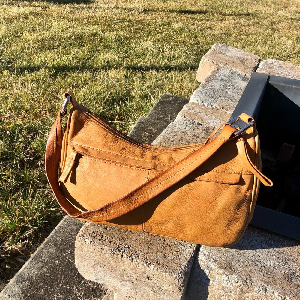Vintage leather shoulder bag by Charter Club